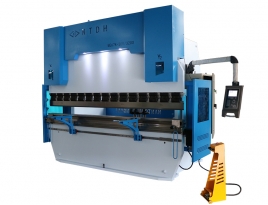 WE67K-200/3200 Servo CNC Press Brake